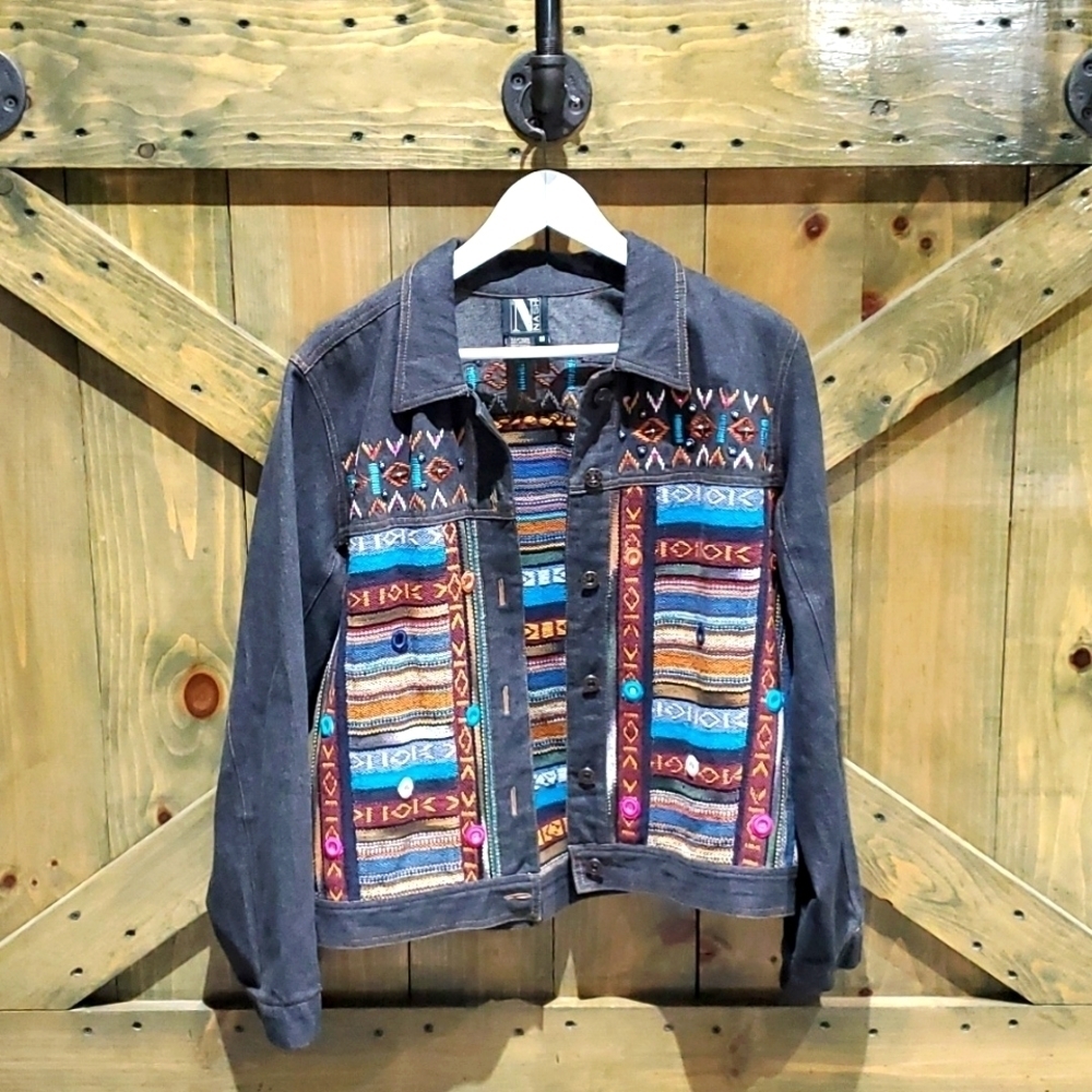 NASH WESTER DENIM JEAN JACKET COLORFUL AZTEC NATIVE TRIBAL  MEDIUM EMBROIDERED